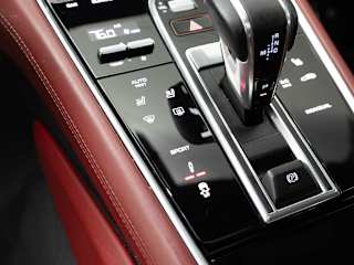 2023 Porsche Panamera Platinum Edition - Photo 47
