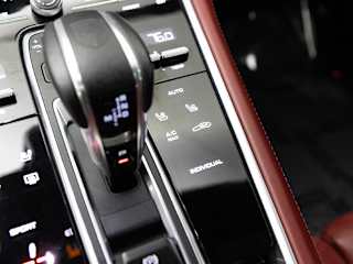 2023 Porsche Panamera Platinum Edition - Photo 48