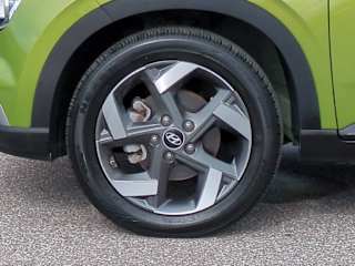 2024 Hyundai Venue SEL - Photo 13