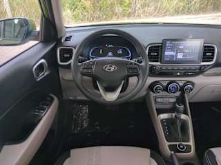 2024 Hyundai Venue SEL - Photo 15