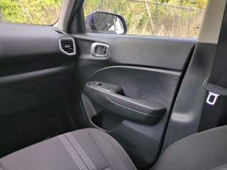 2023 Hyundai Venue SEL - Photo 28