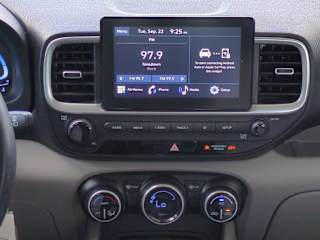 2023 Hyundai Venue SEL - Photo 18