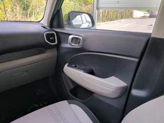 2023 Hyundai Venue SEL - Photo 28