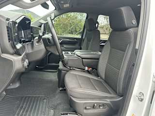 2025 Chevrolet Silverado 2500HD LT - Photo 18