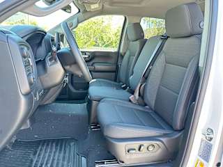 2026 Chevrolet Silverado 2500 HD Custom - Photo 17
