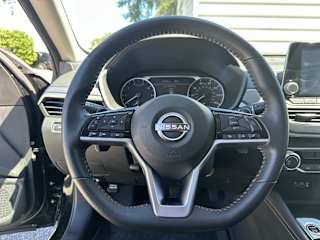 2024 Nissan Altima SR - Photo 16