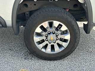 2025 Chevrolet Silverado 2500HD Custom - Photo 13