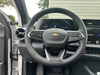 2027 Chevrolet Equinox LT - Photo 15