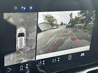 2027 Chevrolet Equinox LT - Photo 19