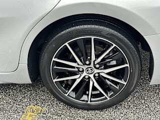 2024 Toyota Camry SE - Photo 14