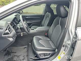 2024 Toyota Camry SE - Photo 18