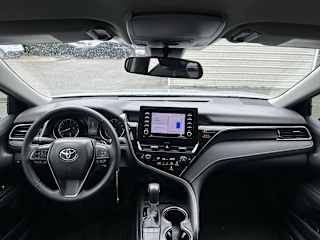 2024 Toyota Camry SE - Photo 8