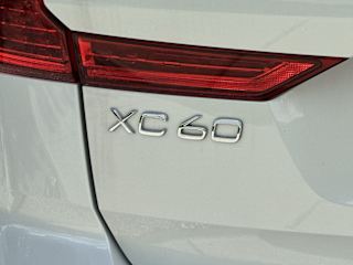 2023 Volvo XC60 Plus - Photo 13