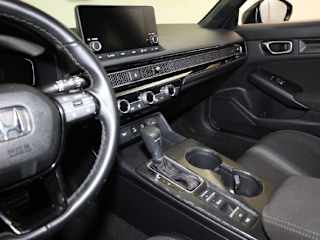 2025 Honda Civic Hatchback Sport - Photo 15