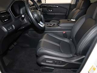 2025 Honda Pilot EX-L - Photo 16