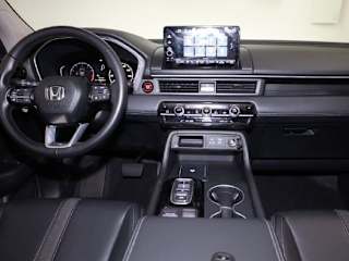 2025 Honda Pilot EX-L - Photo 20
