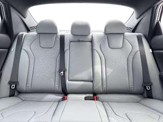 2026 Hyundai Elantra Limited - Photo 14