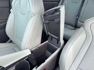 2026 Hyundai Elantra Limited - Photo 13