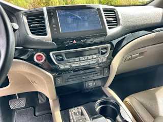 2017 Honda Pilot Touring - Photo 20