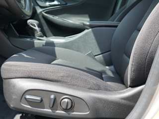 2025 Chevrolet Malibu, photo 3