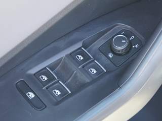 3VW7X7BU0SM013430