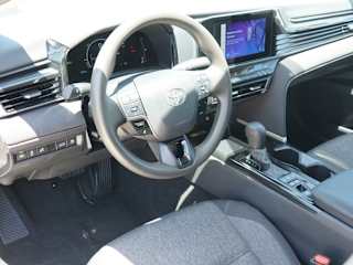 2025 Toyota Camry, photo 9