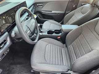 2025 Kia K4 EX - Photo 14