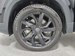 2023 Volkswagen Taos SE - Photo 14