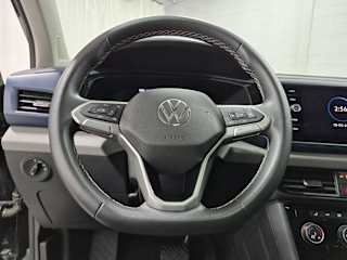 2023 Volkswagen Taos SE - Photo 19