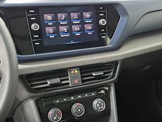 2023 Volkswagen Taos SE - Photo 20