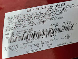1FAHP2F83KG114629