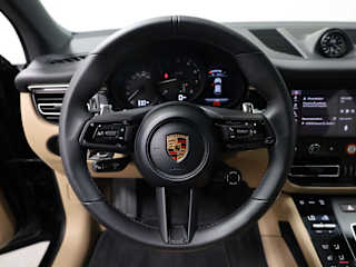 2026 Porsche Macan Base - Photo 18