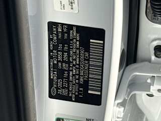 2025 Hyundai Elantra SEL - Photo 24