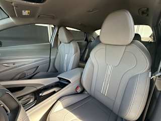 2025 Hyundai Elantra SEL - Photo 18