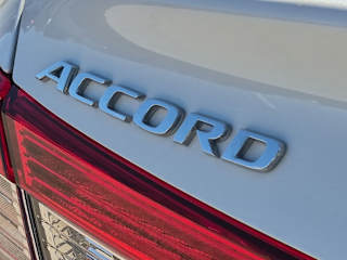 2019 Honda Accord EX-L - Photo 11