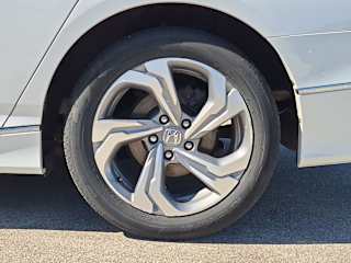 2019 Honda Accord EX-L - Photo 12
