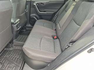 2025 Toyota RAV4 LE - Photo 31