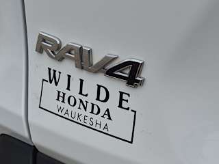 2025 Toyota RAV4 LE - Photo 12