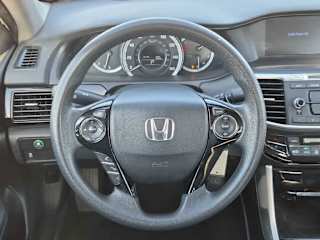 2016 Honda Accord LX - Photo 19