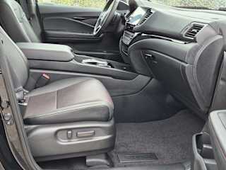 2026 Honda Ridgeline Black Edition - Photo 17