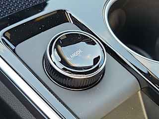 2027 Chevrolet Equinox LT - Photo 4