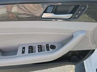 Used 2018 Hyundai Sonata Limited with VIN 5NPE34AF5JH704254 for sale in Casper, WY