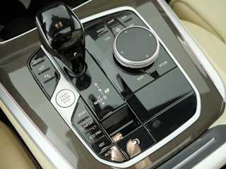 Used 2022 BMW X5 40i with VIN 5UXCR6C02N9L16907 for sale in Maplewood, Minnesota