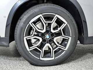 2026 BMW X1 28i - Photo 30
