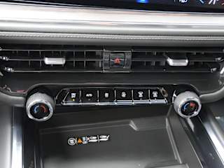 Used 2025 Chevrolet Tahoe Z71 with VIN 1GNS6PRD0SR182455 for sale in Maplewood, Minnesota