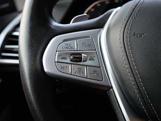 Used 2021 BMW X7 40i with VIN 5UXCW2C01M9E63951 for sale in Maplewood, Minnesota