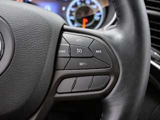 Used 2021 Jeep Cherokee Trailhawk with VIN 1C4PJMBX8MD129194 for sale in Maplewood, Minnesota