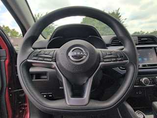 2025 Nissan Versa Sedan SV - Photo 18