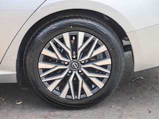 Used 2024 Nissan Altima SV with VIN 1N4BL4DV0RN326772 for sale in Casper, WY