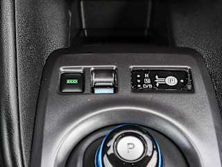 Used 2021 Nissan Leaf S with VIN 1N4AZ1BV8MC550453 for sale in Waukesha, WI